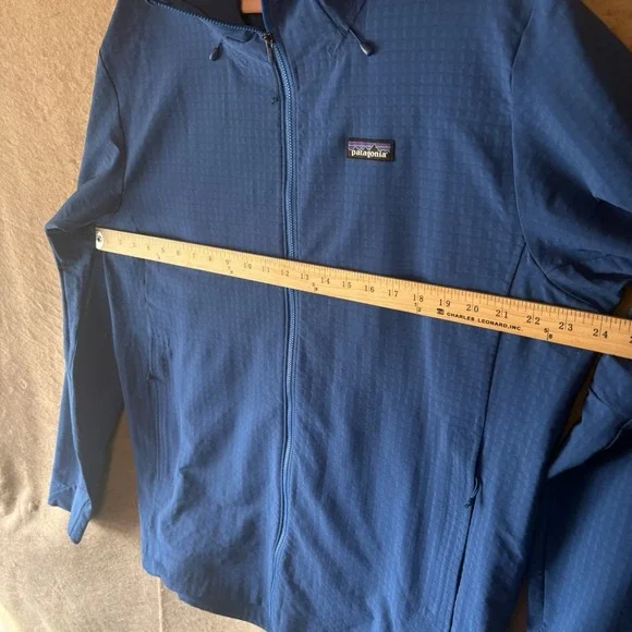 Patagonia R1 Tech Face Jacket Mens XL Blue Hooded Pockets LOGO - NWOT - Picture 10 of 10